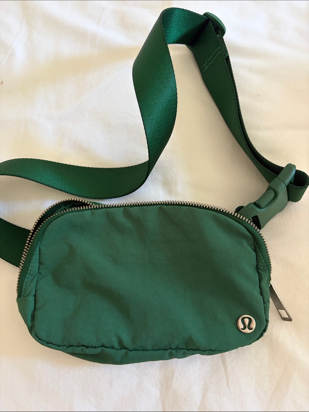 lululemon athletica Emerald Green Belt Bag